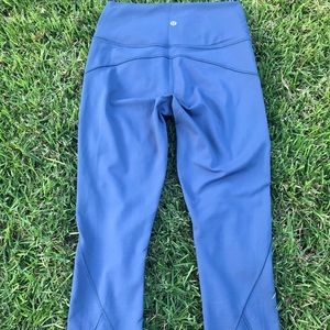 Lululemon leggings size 6